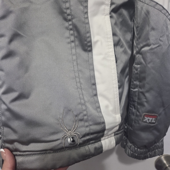 Spyder XT.L Girl Reflective Silver & White Waterproof Winter Ski Jacket Size 14 - Picture 6 of 16